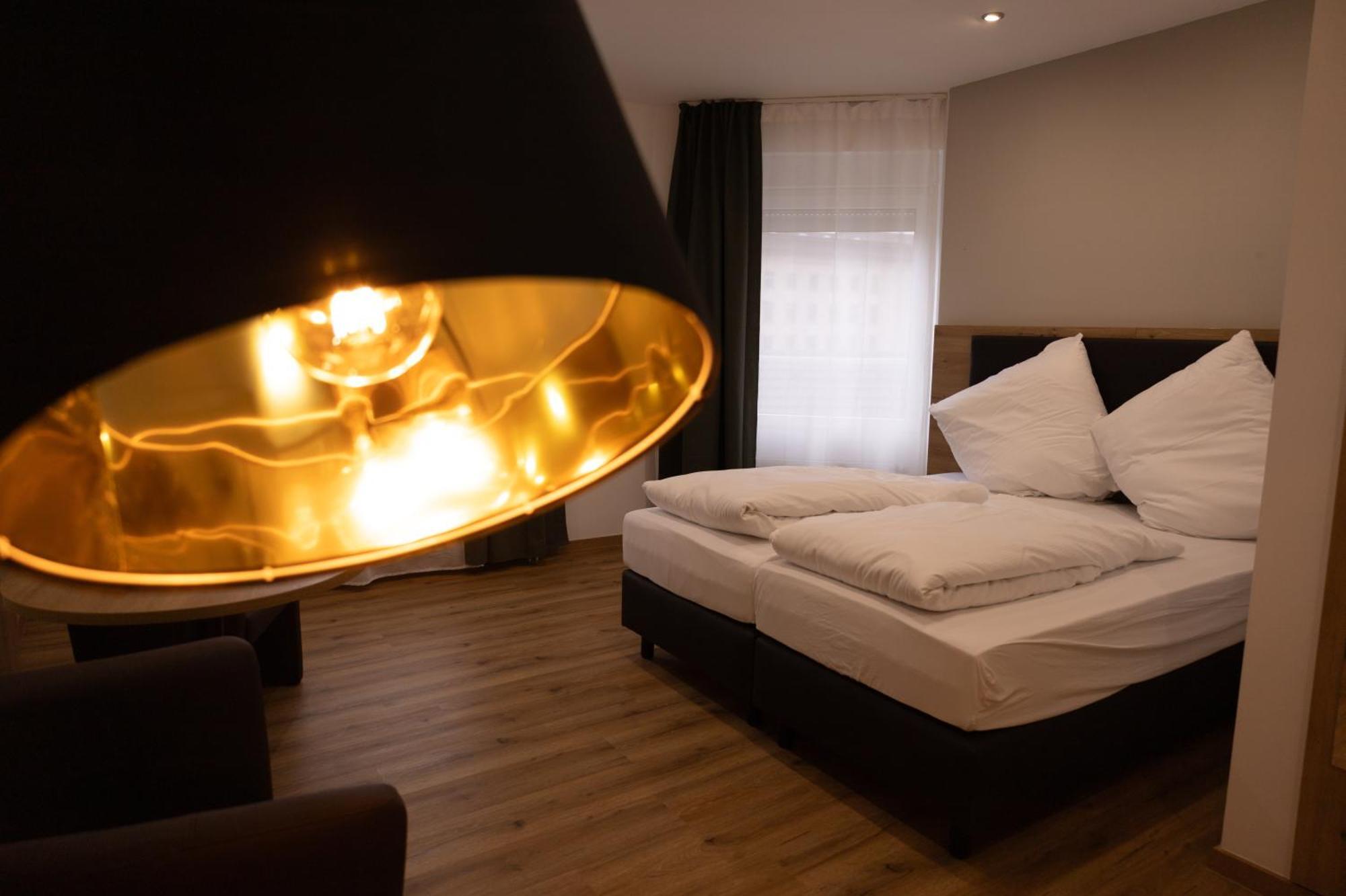 Hln Apartments Am Bahnhof Σααρμπρύκεν Εξωτερικό φωτογραφία